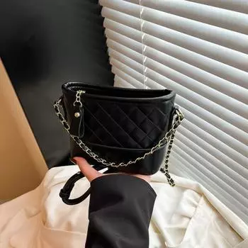 Frosted light luxury bucket bag, diamond chain, fashionable design, trendy single shoulder crossbody women s bag