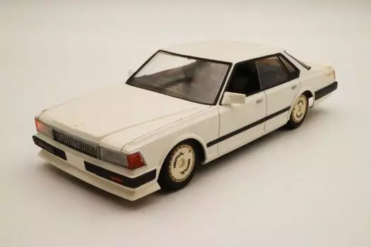 Fujimi Model Inch Up Series Nissan Turbo 1/24 No.50 Cedric/Gloria (430) ID-50 чёрный