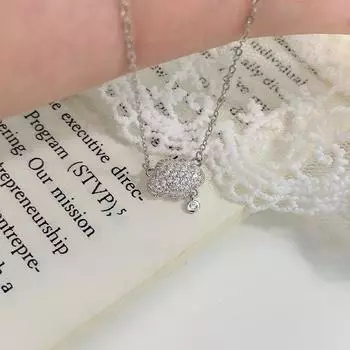 Full Diamond Cloud Necklace, Light Luxury, Elegant and Versatile, Versatile Daily Neckchain, Advanced Clavicle Chain