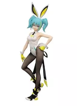 Furyu Hatsune Miku BiCute Bunnies Figure Street ver. (single item)