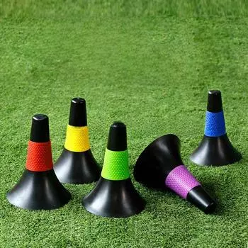 Футбольная тренировочная разметка препятствий Баррель: Оборудование для развития ловкости и дриблинга чёрный/синий