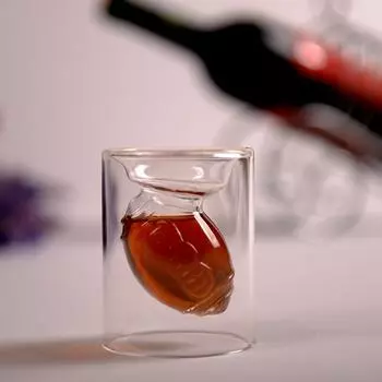 Футбольные реверсивные рюмки с 3D-рельефом в форме футбольного мяча внутри Футбольные стаканы Подарки любителям футбола Кружка для виски и пива 1PC