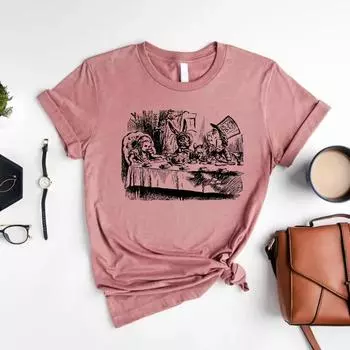 Футболка Alice Wonderland с изображением Безумного Шляпника и винтажной иллюстрацией Милая футболка на день рождения для вечеринки Мамочки, футболка для тети, повседневные топы S чёрный