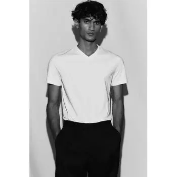 Футболка HM slim fit с V-образным вырезом, белая S
