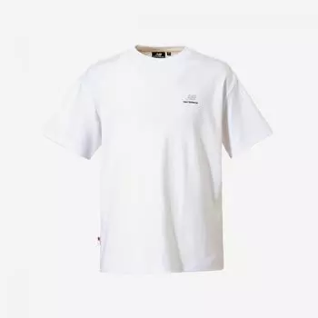 Футболка New Balance Uni Shorts Club с графическим рисунком NBNEDB2423 10 Белая S