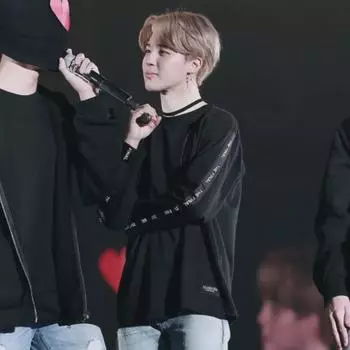 Футболка с длинным рукавом Bangtan Wings Final с длинным рукавом Bts