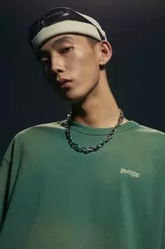 Футболка свободного покроя с принтом HM Green battle M