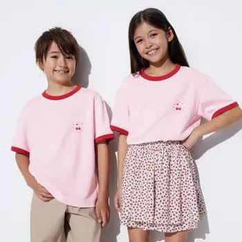 ФУТБОЛКА UNIQLO KIDS AIRISM из ХЛОПКОВОГО ГРАФИКА С КОРОТКИМ РУКАВОМ