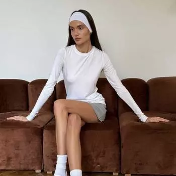 Футболка женская облегающая из модала с длинными рукавами и однотонным низом One Size коричневый