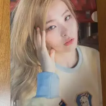 Г-образная папка Red Velvet