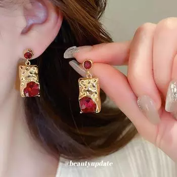 Гальванизированные золотые серебряные игольчатые квадратные циркониевые серьги для женщин - Роскошные модные ювелирные изделия Silver Needle with Real Gold Electroplating красный