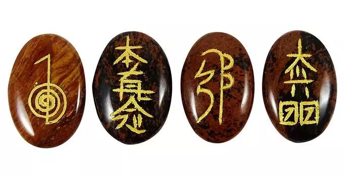 Гармонизируйте много из 4 частей красного дерева, обсидианового камня, духовного рейки, исцеляющего камня.