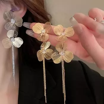 Женские серьги GemChic, модные серьги-гвоздики с цветочными кисточками, маленькие, изысканные, классные, на день рождения, рождественский подарок