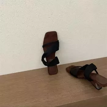 Gentle wind 2025 spring and summer Korean version of fashion temperament with thin heels, women s cool slippers, and open-toed high-heeled slippers 35 чёрный