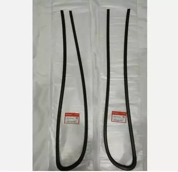 Genuine Honda 88-91 CRX Driver & Passenger Quarter Window Glass Outside Molding