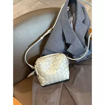 Genuine Leather Women s Bag 2025 New White Lightweight Mobile Phone Mini Small Bag Sheepskin Woven Shell Shoulder Messenger Bag