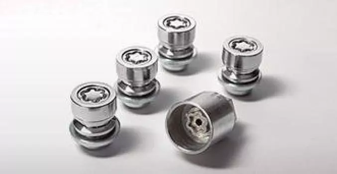 Genuine Toyota Land Cruiser Wheel Nuts with Key for URJ202W (Part Number 08456-00380)