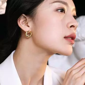 Геометрические квадратные серьги Женские простые французские ретро золотые четырехугольные серьги