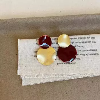 Геометрические матовые серьги-гвоздики с металлическим диском в форме капли масла, женские серьги-гвоздики с нишевым дизайном, нежный темперамент, уникальные универсальные серьги