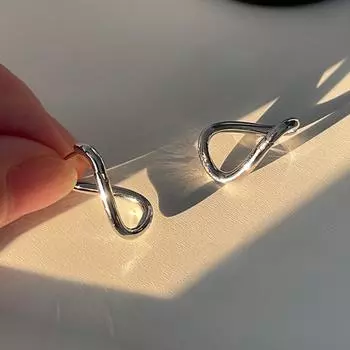 Геометрические простые серьги-кольца с пряжкой для ушей, женские минималистичные серьги-гвоздики с нерегулярным изгибом, дизайн Sense Circle Line, летние серьги
