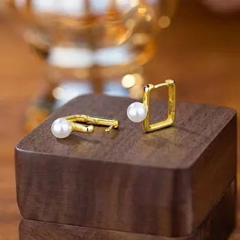 Геометрические серьги-гвоздики с имитацией жемчуга, женские легкие, роскошные, нишевого дизайна, квадратные полые металлические серьги