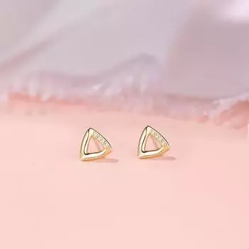 Геометрические серьги-гвоздики, женские простые легкие роскошные треугольные серьги, металлические полые серьги с нишей и цирконием