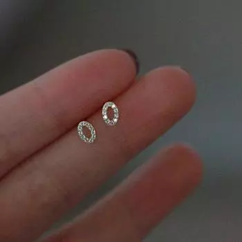 Геометрические серьги в форме буквы O с бриллиантами, мини-серьги с микро-закрепкой из циркония, темперамент, новый женский стиль
