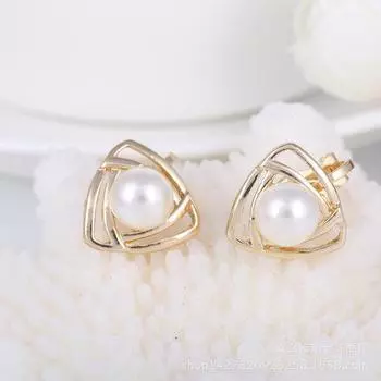 Геометрические треугольные искусственные жемчужные серьги-клипсы без отверстий для ушей, милые серьги