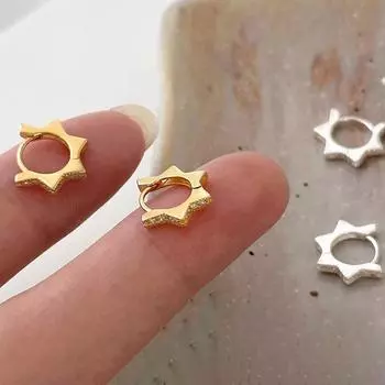 Гексаграмма Ушная пряжка Женские легкие Роскошные Нишевые Дизайн Sense Циркон Звезда Серьги Темперамент Серьги
