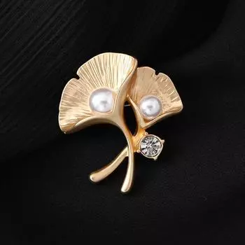 Ginkgo biloba brooch high-end retro exquisite pearl corsage women s high-end sense pin temperament simple suit accessories