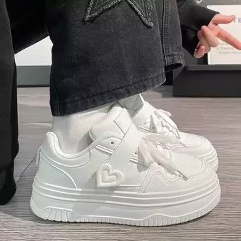 Girl heart thick-soled love little white shoes woman, new ins light and breathable student versatile skirt board shoes 35