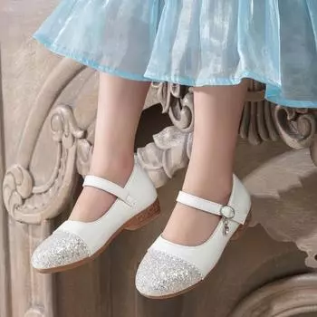 Обувь принцессы из кожи для девочек весна осень новые детские свадебные туфли с блестками модные нескользящие универсальные детские туфли в стиле пэчворк 26 белый