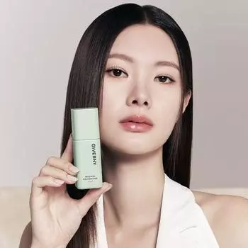 Giverny Adhesive Cover Foundation (Single Item/Product) Single item No. 17 porcelain