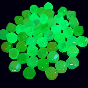 Главная Товары для вечеринок Вышитые бисером бусины необычной формы Материал 10 шт. Ювелирные аксессуары Браслет желе цвета Многогранный светящийся акрил DIY Мода зелёный