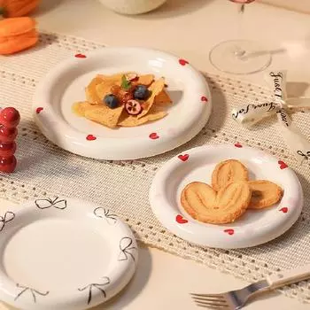 Главная Западная кухня Круглая тарелка Креативный стейк Скандинавская посуда Белая керамическая тарелка Основное блюдо Кухонные принадлежности Кухонные принадлежности