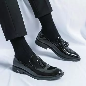Glossy Leather Shoes for Men Business Shoes Casual Point Toe Slip on Loafers for Men Luxury Party Wedding Business Tassel Shoes 38 чёрный