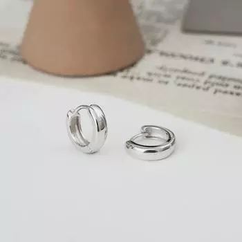 Глянцевая пряжка для ушей Простой дизайн Новогодние новые универсальные серьги для мужчин и женщин Коммутирующий темперамент