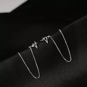 Глянцевые интегрированные ушные клипсы с цепочкой Lightning с универсальным характером и стильным стилем для женщин