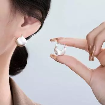 Глянцевые серьги-шарики из стерлингового серебра, женские зимние легкие роскошные серьги S925, нишевый дизайн, высококачественные серьги в холодном стиле серебряный