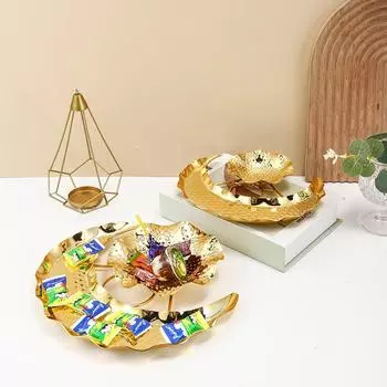 Gold Crafts Display Snack Plate Fruit Cake Storage Tray Creative Moon Design Handmade Metal Pallet Ornaments Festival Supplies S