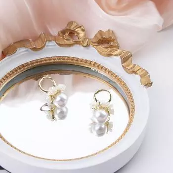 Gold Ear Buckle Female Earrings Pearl Earrings Flower Stud Earrings Korean Style Earrings золотой
