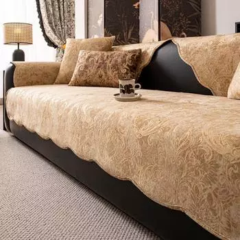 Golden Edge Jacquard Sofa Covers Anti Slip Irregular Edge Sofa Mat Dutch Velvet Hot Stamping Sofe Cushion Four Seasons Universal 70x70