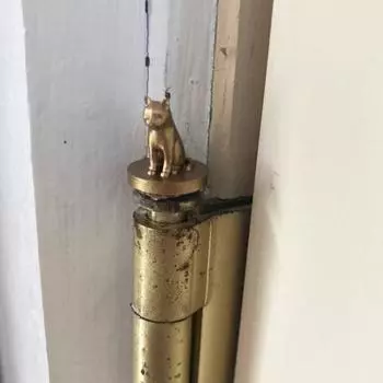 Головки штифтов дверных петель Декоративные украшения Забавная форма кошки Простая установка Дверные украшения в виде животных Магниты на головки дверных петель 3pcs