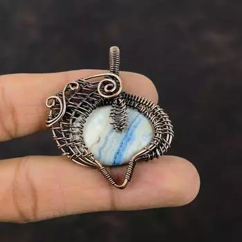 Голубой шеелитовый кулон, обернутый медной проволокой, стильное ювелирное изделие из драгоценных камней, красивая подвеска ручной работы, обернутая медной проволокой, подарок для нее