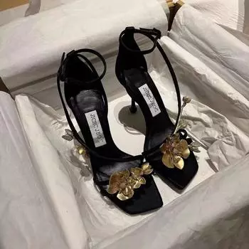 Гонконг 2025 новые красивые односложные босоножки женские летние атласные дизайн sense черные тонкие каблуки золотые орхидеи высокие каблуки 35