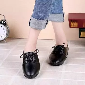 Горячая новинка мода легкие высококачественные женские туфли на плоской подошве для девочек удобные туфли на плоской подошве мокасины 2024 новинка 9 чёрный
