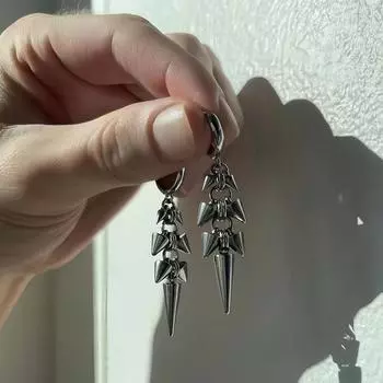Готические серьги с заклепками из нержавеющей стали для мужчин и женщин, классные аксессуары, эстетичные корейские серьги, ювелирные изделия в стиле панк-хип-хоп серебряный