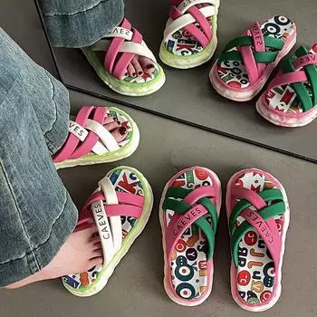 Graffiti thick bottom heightening outer slippers women s 2025 summer new graffiti fashionable and comfortable casual versatile sandals tide 35 розовый