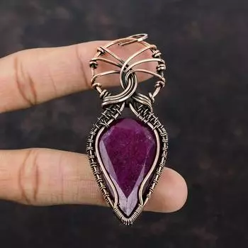 Граненый кашмирский рубиновый кулон, кулон из медной проволоки, медные украшения ручной работы, удивительный кулон, обернутый проволокой, ювелирные изделия из драгоценных камней, подарок для нее