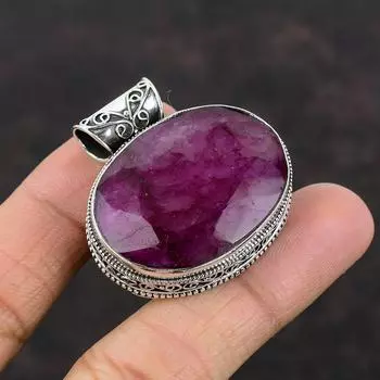Граненый Кашмирский рубиновый кулон Подвеска из настоящего драгоценного камня Подвеска из стерлингового серебра 925 пробы Винтажная подвеска ручной работы Овальный рубиновый ювелирный подарок Подарок на годовщину